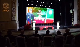 В Грозном прошло торжественное собрание, посвященное Дню Конституции ЧР