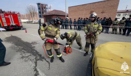 В Грозном прошел предварительный этап региональных соревнований по ликвидации последствий ДТП