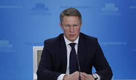 Глава Минздрава РФ заявил об отсутствии летальных исходов в России при вакцинации