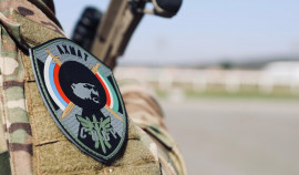 Сотрудники СОБР «АХМАТ» обеспечили правопорядок во время скачек в Грозном| грозный, чгтрк