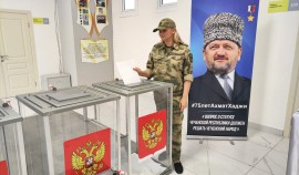 Военнослужащие и сотрудники ОГВ(с) принимают участие в выборах| грозный, чгтрк