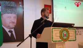 В Минобрнауки ЧР обсудили подготовку к ГИА и работу с группой риска| грозный, чгтрк