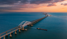 Песков: Безопасность Крыма и его моста гарантирована военными