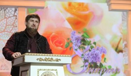 Рамзан Кадыров поздравил с 8 Марта работниц здравоохранения ЧР