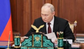 Владимир Путин поручил кабмину скорректировать существующие нацпроекты и представить 11 новых