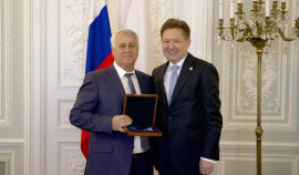 Гендиректору газовых компаний ЧР Ломали Баймурадову присвоено звание Почетный работник ПАО «Газпром»