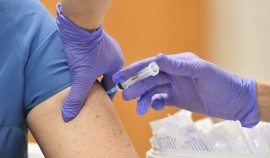 Кремль недоволен темпами вакцинации от коронавируса в России