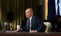 Владимир Путин поручил повысить базовую ставку оплаты труда врачей