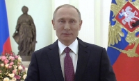 Владимир Путин поздравил женщин с 8 марта