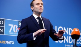 Макрон взял свои слова обратно и заявил, что карикатуры он не поддерживает