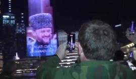 Глава ЧР поблагодарил руководство ОАЭ за фотоинсталляцию  Ахмата-Хаджи Кадырова на «Бурдж-Халифа»