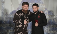 Рамзан Кадыров поздравил с днем рождения директора ЧГТРК "Грозный" Ахмеда Дудаева