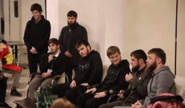 Ахмат Кадыров провел встречу с иностранной делегацией, пребывающей в Чеченской Республике