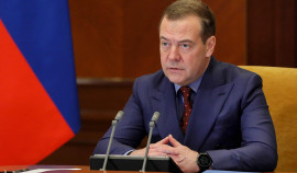 Зампред Совбеза Медведев призвал определить, какие вузы примут студентов-беженцев