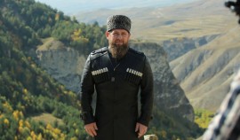 Рамзан Кадыров поздравил жительниц республики с Днем чеченской женщины| грозный, чгтрк