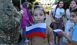 Чеченские росгвардейцы провели патриотическую акцию «Люблю Россию»