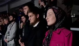 Ахмат Кадыров и Хадижа Кадырова посетили церемонию закрытия Всемирного фестиваля молодежи