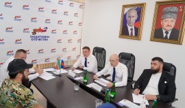 Замгенпрокурора России Сергей Бажутов провел прием участников СВО и членов их семей в ЧР| грозный, чгтрк