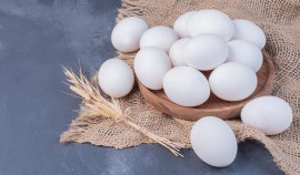 Власти РФ подготовили меры по стабилизации цен на яйца