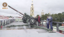 Выстрелом из пушки в Петропавловской крепости в Санкт-Петербурге отметили 70-летие А.-Х. Кадырова