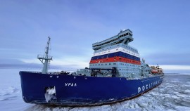 Атомный ледокол доставил оборудование «Триколор» в самый северный поселок России| грозный, чгтрк