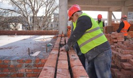 В Путинском районе Грозного строится современный детский сад