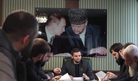 Хас-Магомед Кадыров провел совещание с заместителями и префектами районов Грозного| грозный, чгтрк