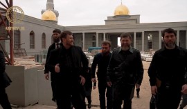 В Грозном Рамзан Кадыров проверил ход строительства одного из крупнейших исламских центров России| грозный, чгтрк