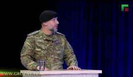 Офицер ОМОН «АХМАТ-1» принял участие в ток-шоу на ЧГТРК «Грозный»