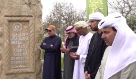 Делегация послов стран Арабского залива посетила могилу Ахмата-Хаджи Кадырова| грозный, чгтрк