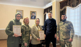 Военнослужащие пресс-службы Объединенной группировки войск поздравили журналистов с Днем печати