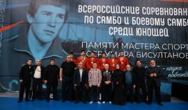 В Грозном прошли Всероссийские соревнования по самбо памяти Умара Бисултанова| грозный, чгтрк