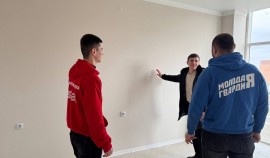 Активисты МГЕР и «Волонтёрской роты» оценили ход строительства новых корпусов общежития ЧГУ| грозный, чгтрк