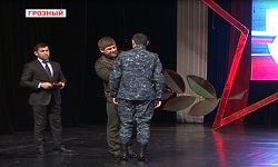Рамзан Кадыров в День защитника Отечества наградил сотрудников правоохранительных органов