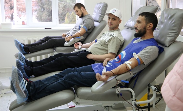 Донорская акция по сдаче крови прошла в Грозном