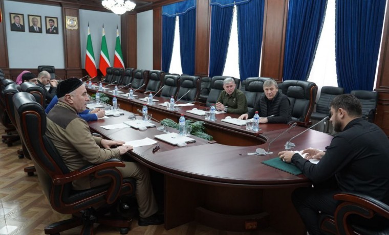 Артур Хаджиев провел заседание Комитета Парламента ЧР