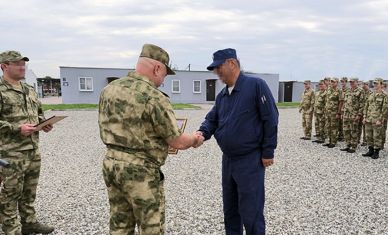 Экипажи смешанного авиационного полка Росгвардии успешно завершили выполнение задач