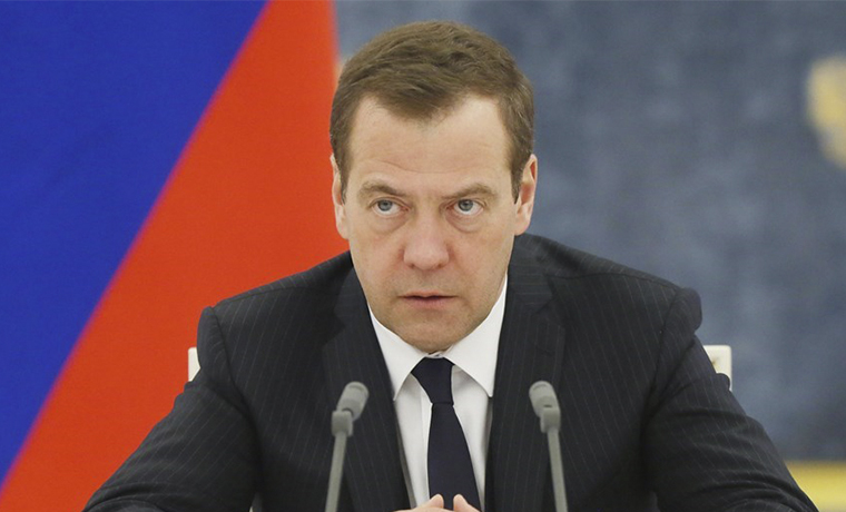 Медведев назвал действия администрации Обамы антироссийской агонией