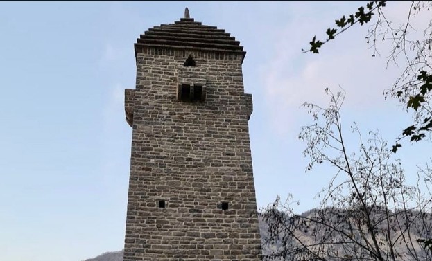 В Итум-Калинском районе восстановили башню XIII-XVI веков