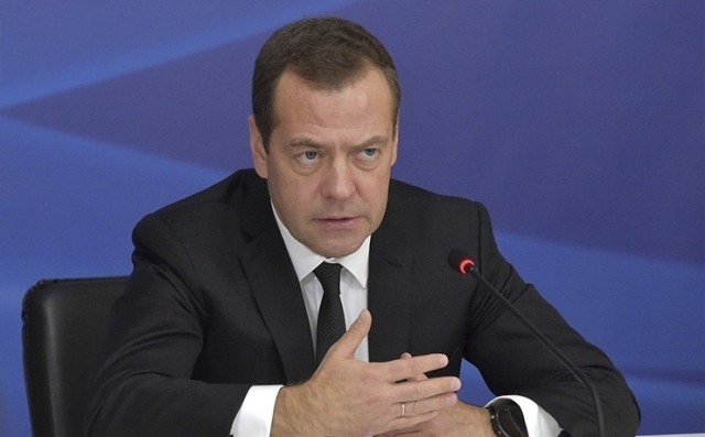Дмитрий Медведев утвердил постановление о пошлинах на товары из США