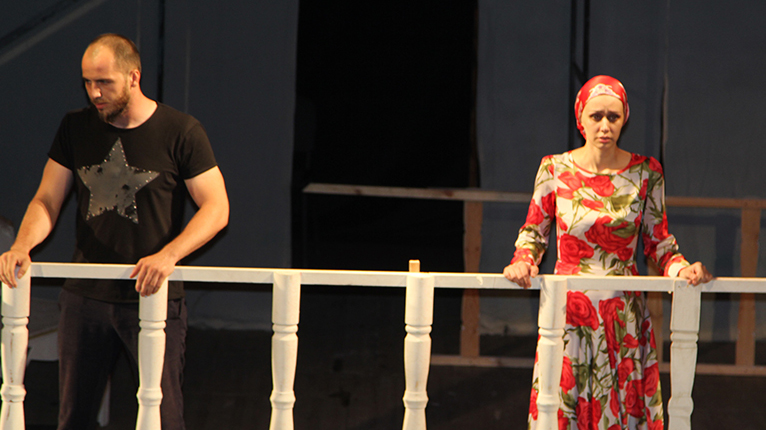 В чеченском театре имени Ханпаши Нурадилова проходят репетиции спектакля «Турпалхочун беркат»
