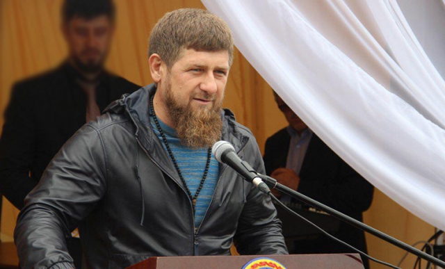 Рамзан Кадыров поздравил соотечественников с Днем народного единства