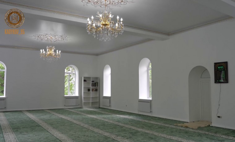Рамзан Кадыров принял участие в открытии восстановленной мечети на 300 верующих