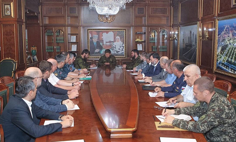Глава Чечни провел совещание по вопросам подготовки к началу учебного года и к предстоящим выборам