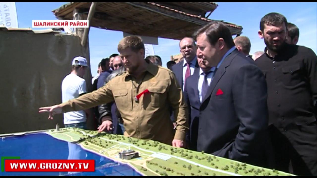 Рамзан Кадыров и федеральные гости посетили ярмарку «Чечня туристическая»