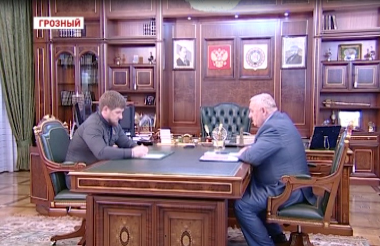 Р.Кадыров встретился с министром по национальной политике, внешним связям, печати и информации ЧР