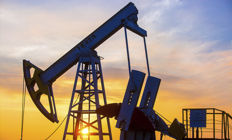 ОПЕК договорилась с РФ о формуле сокращения добычи нефти на полгода