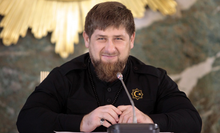 Рамзан Кадыров: Я не гоняюсь ни за новыми, ни за старыми айфонами