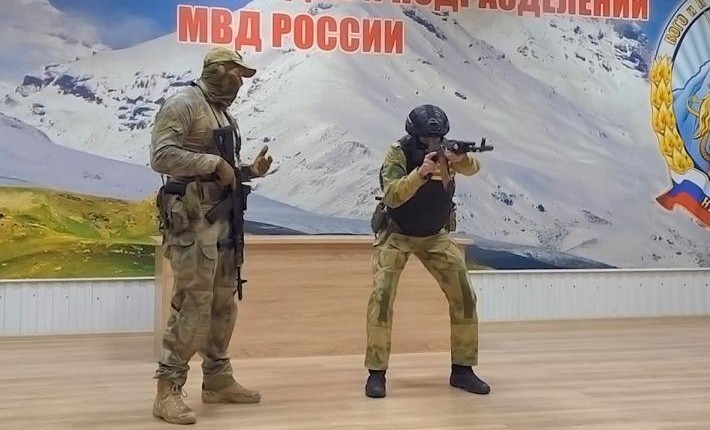 В ЧР росгвардейцы провели занятия для сотрудников полиции