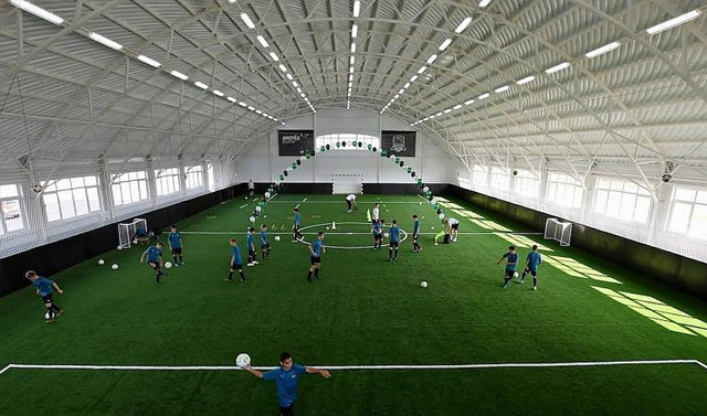 Крытый футбольный манеж на 300 зрительских мест построят в Чечне в 2020 году 